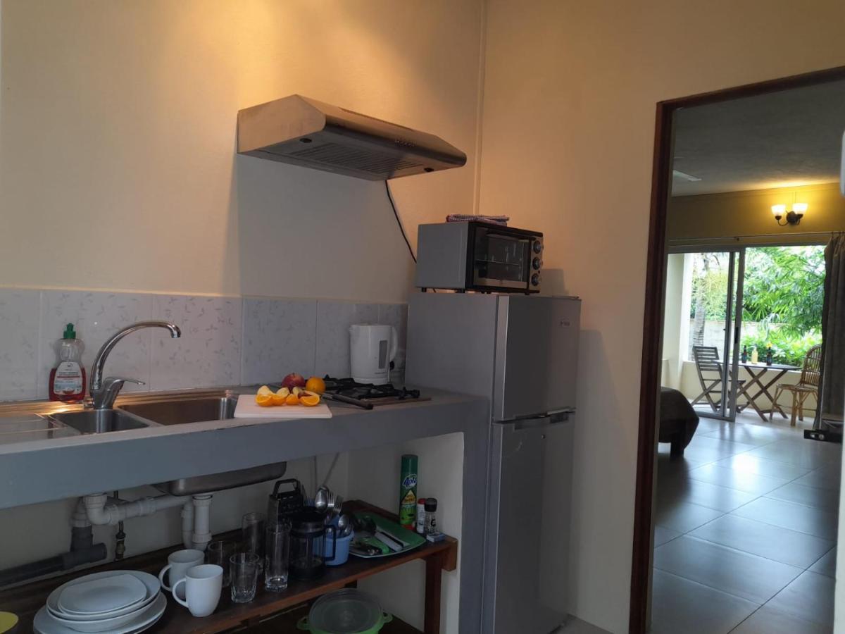 Beautique Studio 49 Apartment Coteau Raffin Bagian luar foto