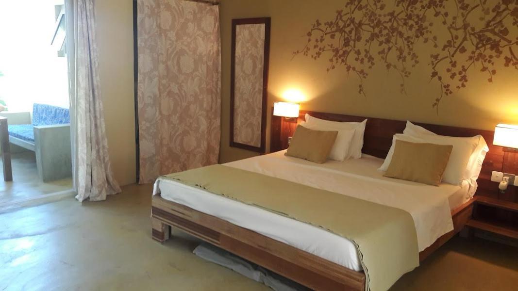 Beautique Studio 49 Apartment Coteau Raffin Bagian luar foto