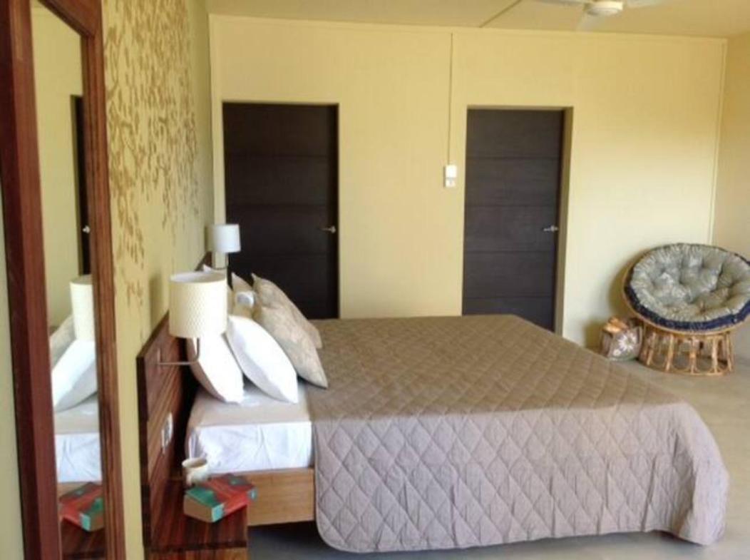 Beautique Studio 49 Apartment Coteau Raffin Bagian luar foto